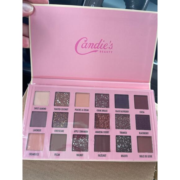 NWT Candie's Beauty eyeshadow pallet - Picture 2 of 3